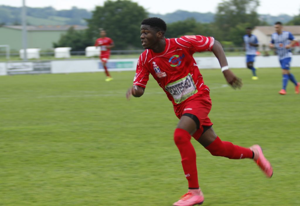 Cliquer sur la photo pour afficher les photos de Christian